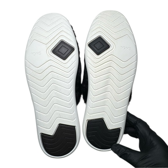 Toms Alpargata Mallow Mule Fluff Slippers Black Faux Fur Women's Size 10 NWOT - Picture 11 of 14